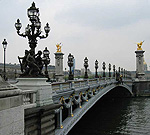 Мосты – главная архитектура города